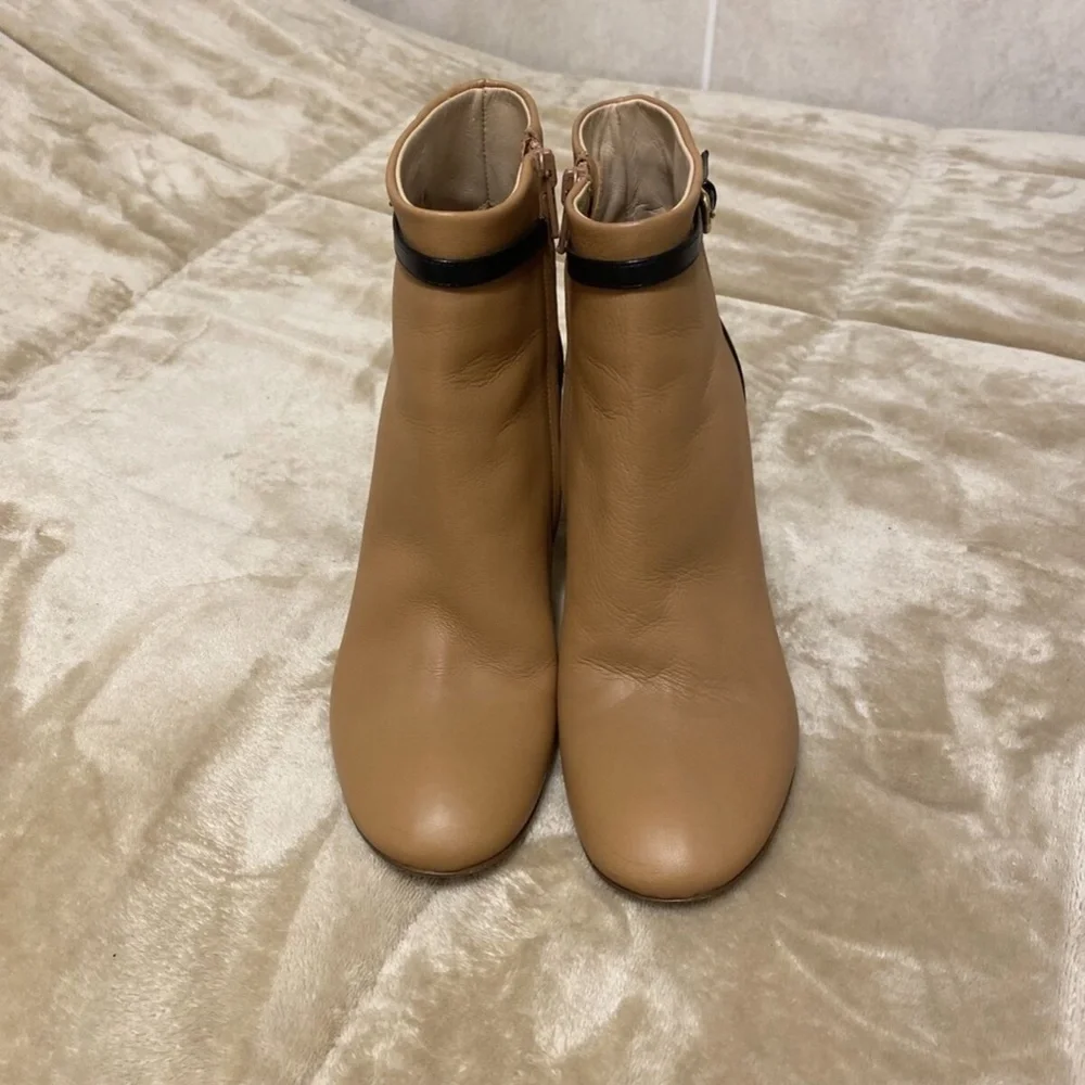 J. Crew Size 7.5 Tan & Black Closed Toe Leather Ankle Booties - Made in Italy